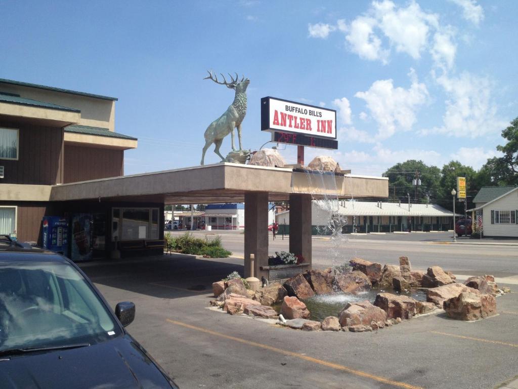 Buffalo Bill's Antlers * Cody